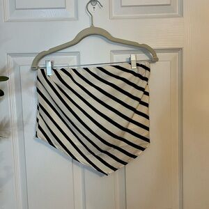 Silky and flowy tube top from Abercrombie. New with tags.